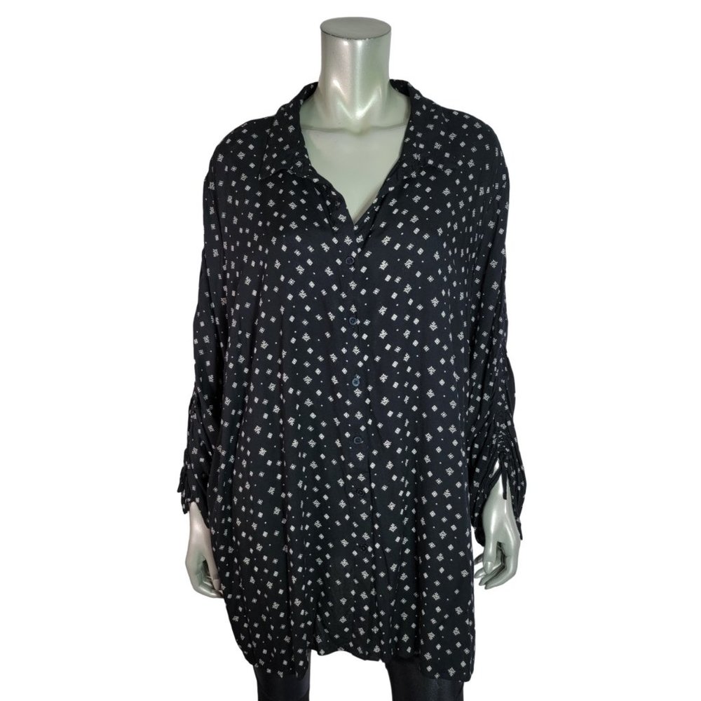 Woman Within Top Plus Size 26/28 Ruched Sleeve Side Slits Lightweight Black‎
